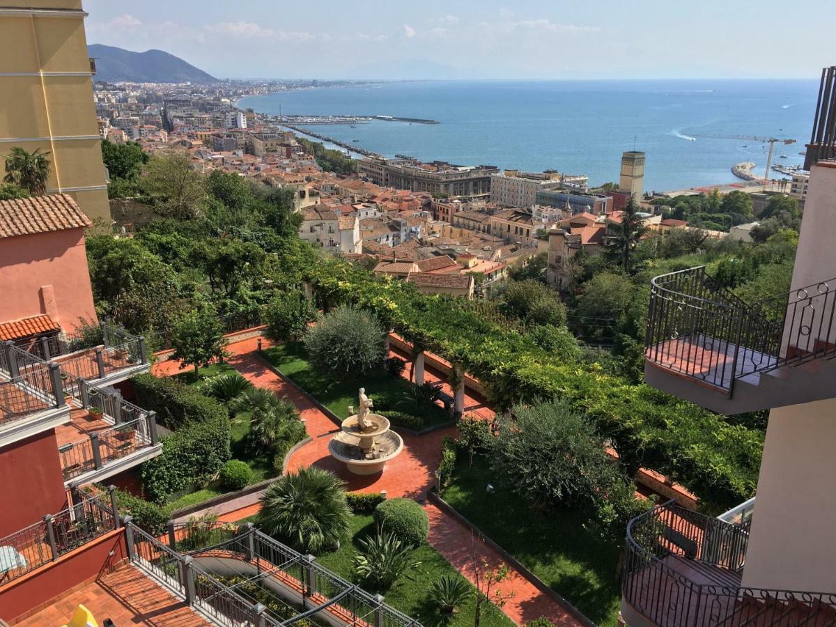 City Hub Hotel Salerno Exterior photo